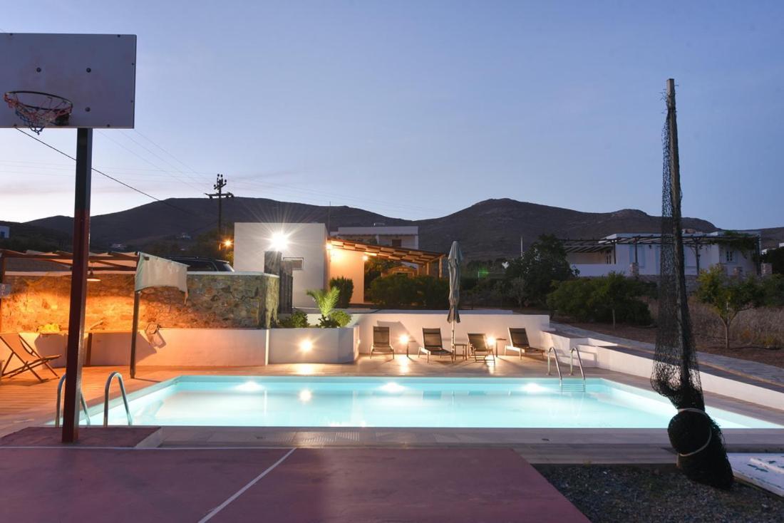 Flora'S Beach And Pool Villa In Syros Liaropá Εξωτερικό φωτογραφία