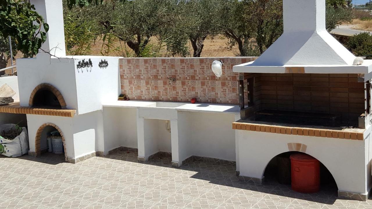 Flora'S Beach And Pool Villa In Syros Liaropá Εξωτερικό φωτογραφία